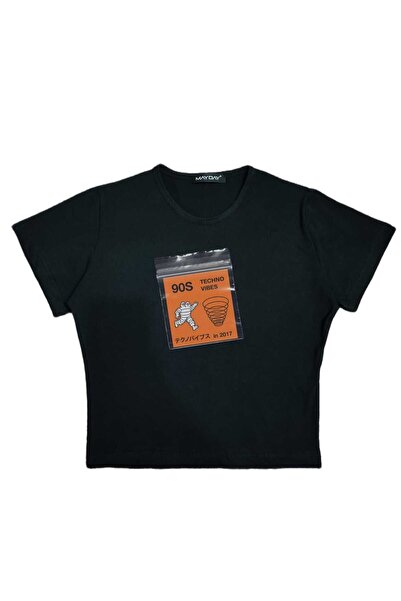 MAYDAY CULTURE Γυναικείο μπλουζάκι με στάμπα με λαιμόκοψη σε μήκος μέσης