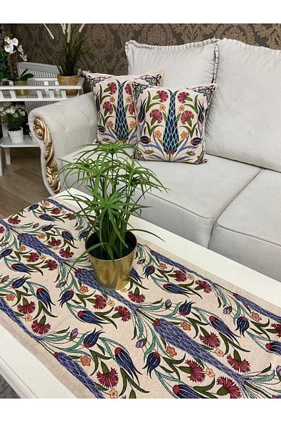 KIRLENT EV Tile Pattern Tapestry Woven Runner And Tapestry Case Set