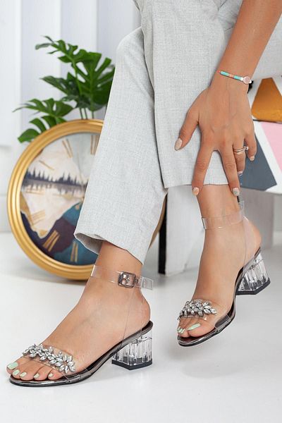 Miss Nysa Women's Gray Transparent Stone Thick Heeled Shoes