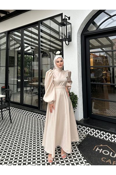By Atelier Βραδινό φόρεμα Hijab σε μπεζ Hazel