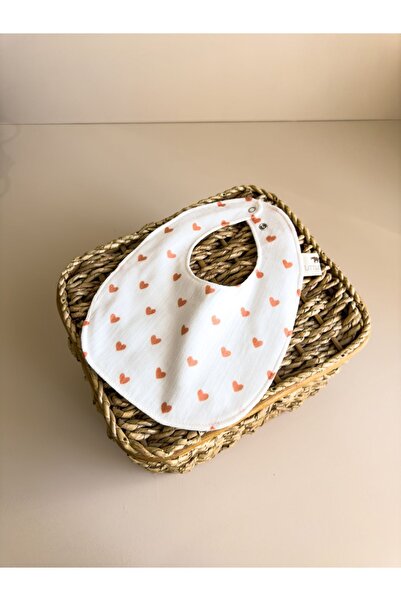 Little Dude مريلة من القطن العضوي بطبقة مزدوجة باللون البرتقالي على شكل قلب