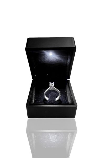 Söğütlü Silver Led ışıklı siyah yüzük kutusu ışıklı kutu YZKKT999SYH