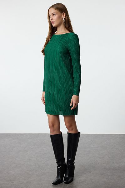 Trendyol Collection Πλισέ Πράσινο Σμαραγδένιο Μίνι Πλεκτό Φόρεμα - Λαιμόκοψη σκάφος, με επένδυση Twoaw25el00233