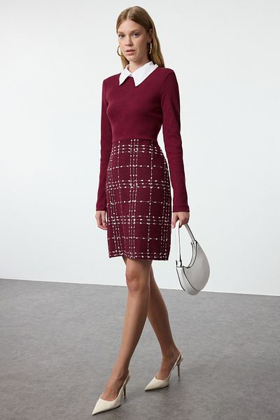 Trendyol Collection Rochie țesută în carouri cu model în carouri burgundă - TWOAW21EL0454