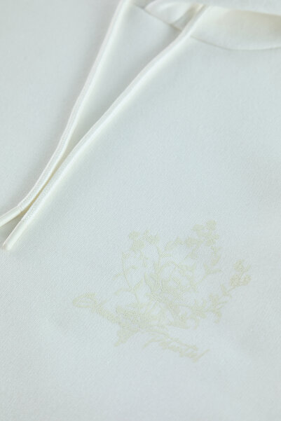 Trendyol Collection Флісовий світшот з капюшоном екрю з квітковим принтом TMNAW24SW00100