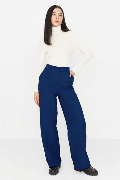 Trendyol Collection Pantaloni țesuți cu picioare largi Indigo - TWOAW22PL0139