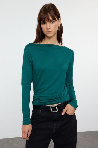 Trendyol Collection Блузка з еластичної віскози з довгим рукавом і вирізом-човником TWOAW21BZ0106 темно-зелена TWOAW21BZ0106