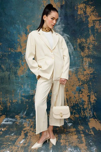 Hooopstore MILENA OVAL LEATHER BAG - CREAM