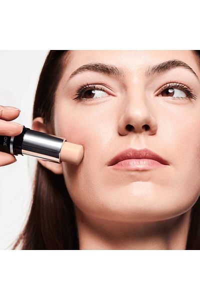 Oriflame The One Make-up Pro All Cover Stick Foundation-Light Rose