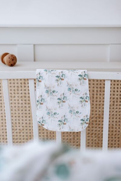 Lilabio 100% Organic Cotton Double Layer Leaf Patterned Muslin Cover Set (100X100 Muslin-Triangle Bib-Shoulder Cloth)