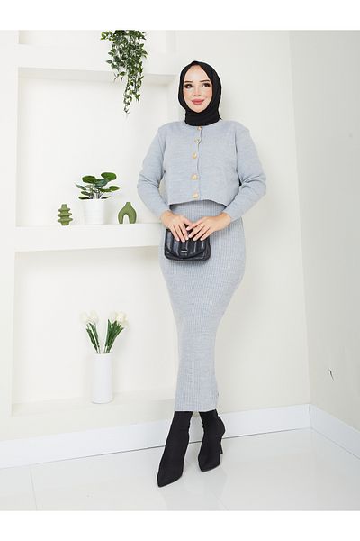 Novalüx طقم سويت شيرت وبنطلون حجاب قصير