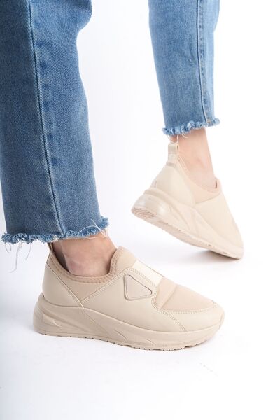 Limeo Cream High Sole Comfortable Soft Crest Detailed Women's Casual Sports Walking Shoes Sneakers
