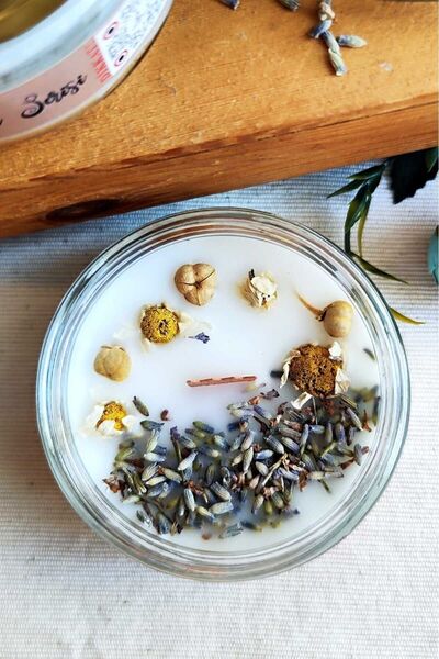 Nil Mum Aromaterapi Arınma Mum Lavanta Ve Üzerlik Tohumu Papatyalı 300 gr