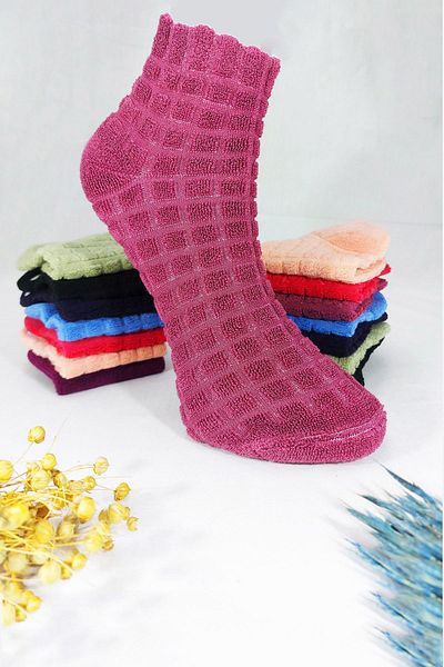 Meguca Socks Дамски зимни бамбукови чорапи със смесени цветове, изключително меки хавлиени чорапи, 4 чифта