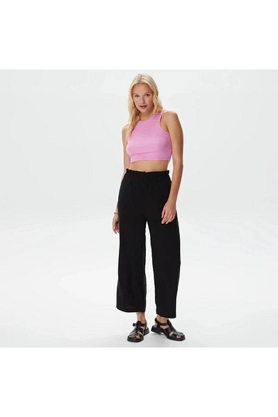 ONLY 15282771 - Φυλλωτό ύφασμα Crop Body, 0 γιακά Αμάνικο