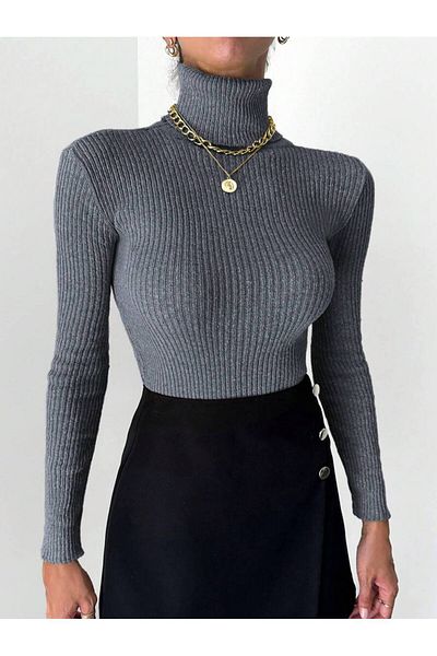 Bengi Clothing Turtleneck Ribbed Sweater - Long Sleeve