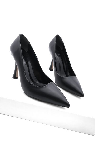 Marjin Dámské boty na jehlovém podpatku Refisa Black