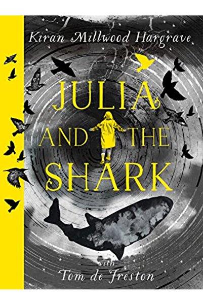 Hachette جوليا والقرش