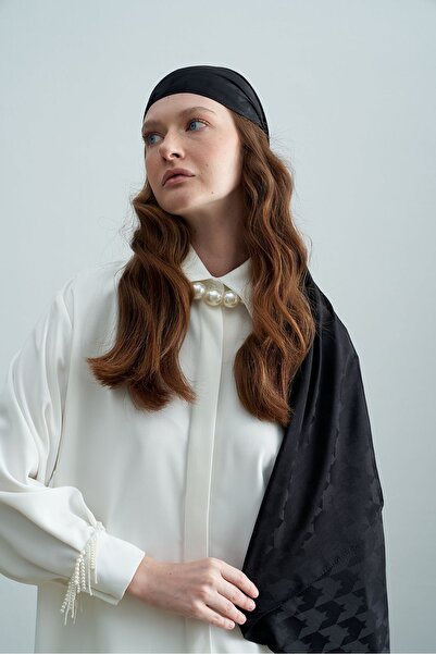 Merve DAĞLI Velda Houndstooth Black Silky Shawl