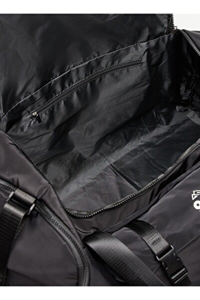 Oaklan by Shoexpress Solid Duffle Bag with Adjustable Strap