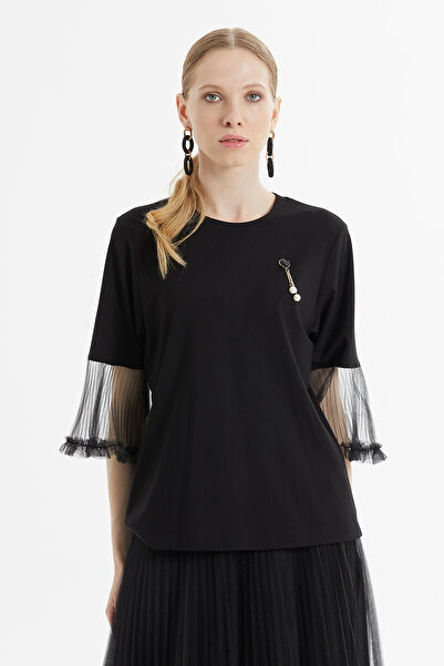 kı.we Yarım Kol Tül Fırfır Detaylı Siyah Örme Bluz