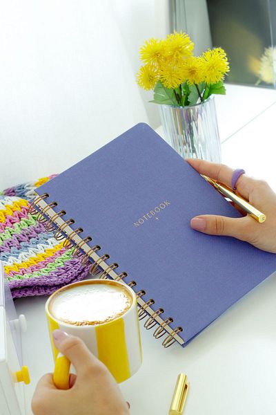 Matt Notebook Blocnotes cu spirală de in liliac A5 15x21 cm