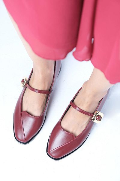 Mio Gusto Burgundy Juliet Women's Ballerinas - Side Buckle Shoes