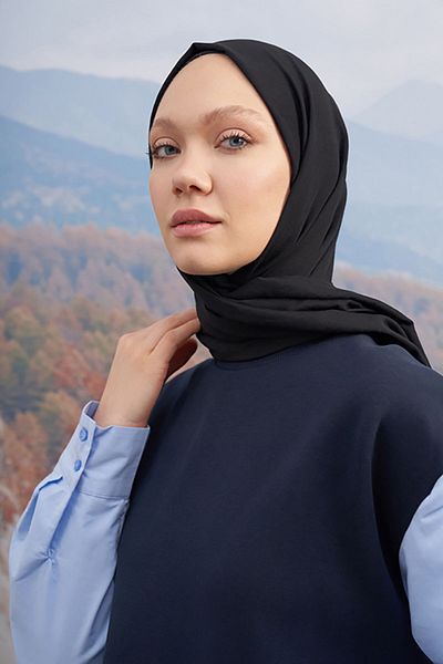 ARMANDA Rustic Cotton Shawl - Black