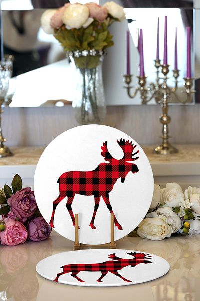 Realhomes 2-Piece Plaid Deer Design Digital Printed Modern Round Plate & Placemat
