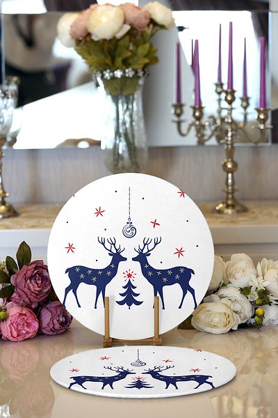 Realhomes 2-Piece Mery Christmas Deer Design Digital Printed Decorative Round Charger & Placemat