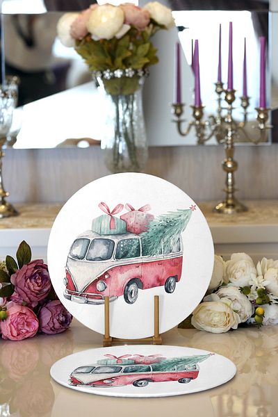 Realhomes 2-Piece Christmas Themed Car Design Digital Printed Modern Round Charger & Placemat