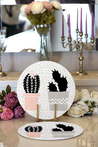 Realhomes 2-Piece Cream Sandblasting Floor Cactus Designed Digital Printed Decorative Round Plate & Placemat