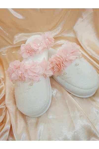 Melkady Aksesuar Melkady 233lpu - Floral Maternity Slippers and Pearl Crown Set (Piece of 2)