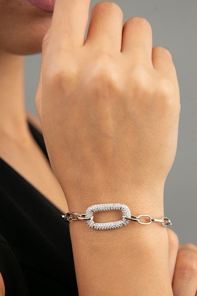 Elika Silver Women's Rectangular Model Chain Bracelet
