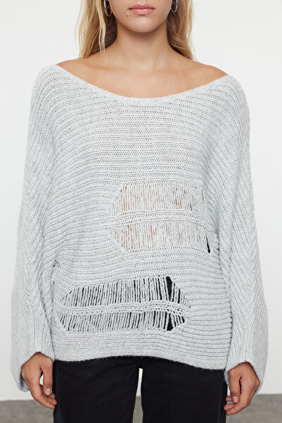 Trendyol Collection V-Neck Gray Knit Detailed Sweater - TWOAW25KZ00176