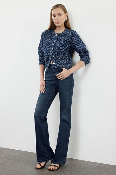 Trendyol Collection Dunkelblaue Schlagjeans mit hoher Taille - TWOAW25je00225