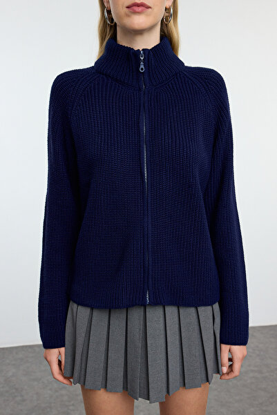 Trendyol Collection Sötétkék állógalléros cipzáras kötöttáru kardigán - TWOAW25HI00099