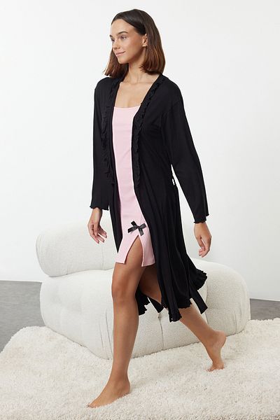 Trendyol Collection Černý pletený župan s volánovým detailem a páskem - Thmaw25Sb00015