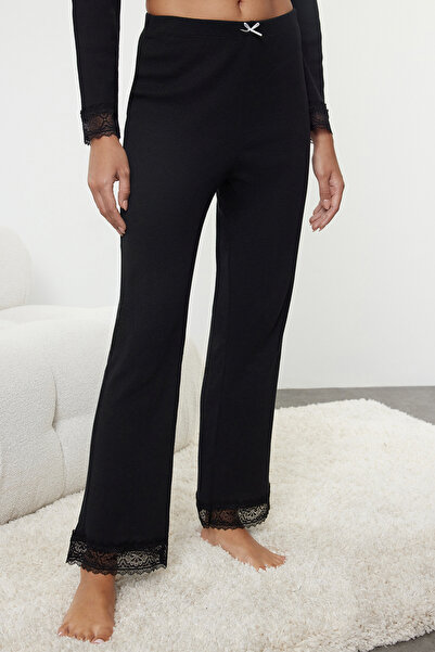 Trendyol Collection Zsinóros kötött pizsama szett - fekete szalag, masni és csipkerészlet Thmaw25Pt00023