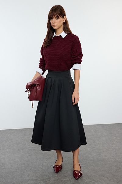 Trendyol Collection Spódnica midi z wysokim stanem i plisami w kolorze czarnym - TWOAW25ET00095