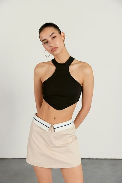 VATKALI Geripptes Crop-Top mit Neckholder in Schwarz