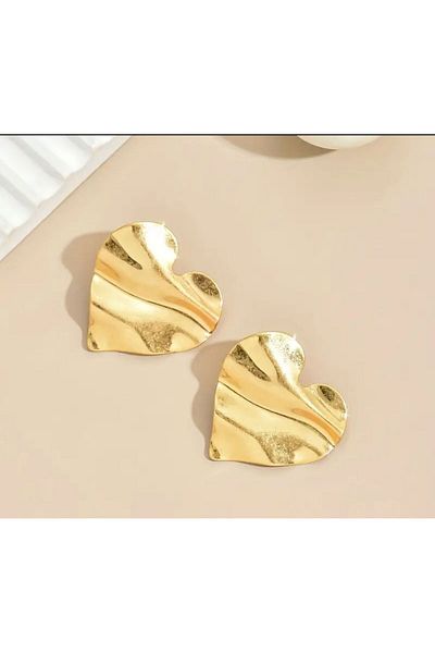 MEECY Gold Big Heart Earrings