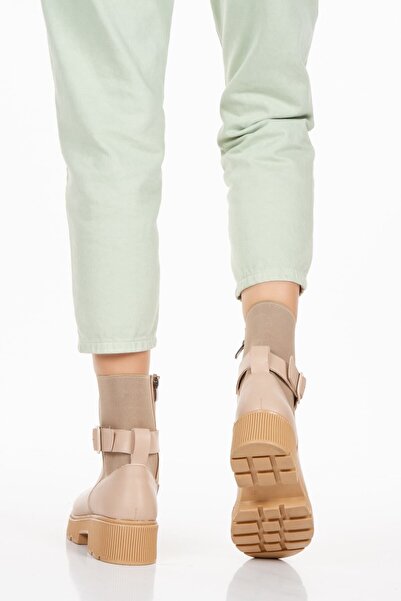 Limeo Nut Toka Detaylı Fermuarlı Arkası Streç Deri Görünümlü Günlük Kadın Bot Bootie