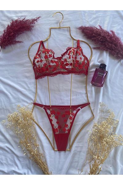 Butik Rosalind Red Embroidery Bralet and Bra Set - Underwire Wire