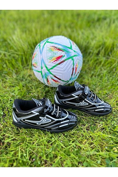 Phobos Young Children's Astroturf Football Shoes Are Lace up 36 and After.