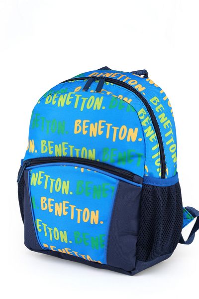 United Colors of Benetton حقيبة رياضية للأولاد مكتوبة باللون الأزرق الداكن من بينيتون