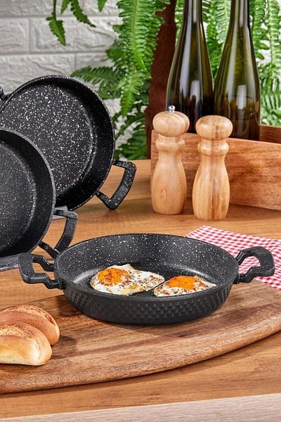 Taç Black 3 Piece Cast Iron Sahan Set