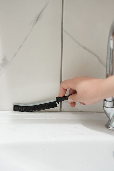 Hayveys Long Thin Handle Multi-Purpose Bristle Cleaning Brush Bathroom Kitchen Detail Cleaning