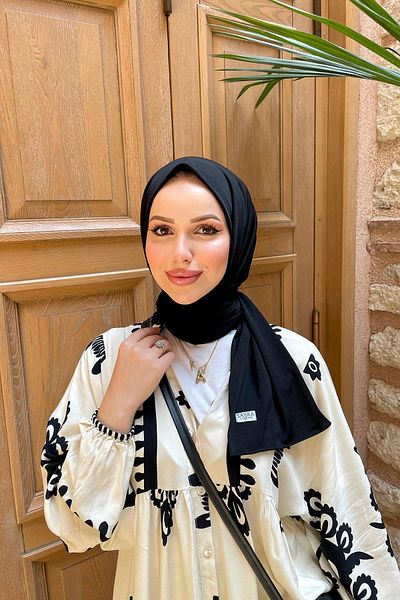 SAYRA Shawl Women's Black Sandy Fabric Ready Shawl Syr005