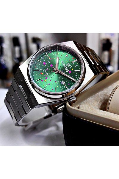 Raymond Men's Wristwatch - Sapphire Glass Green Steel